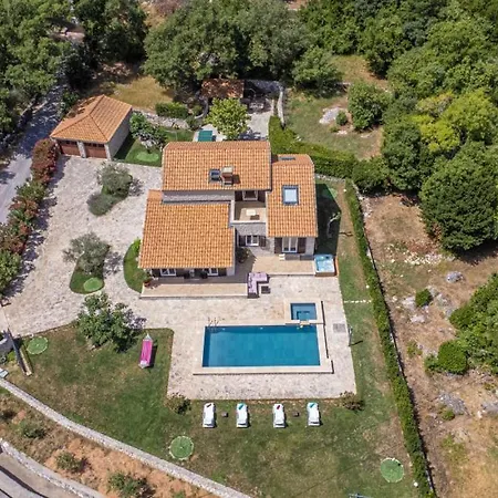 Olive By Guide Villa *