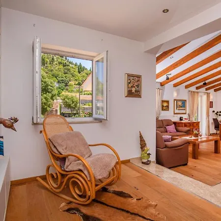 Villa Olive By Guide