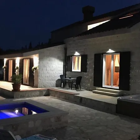 Villa Olive By Guide *