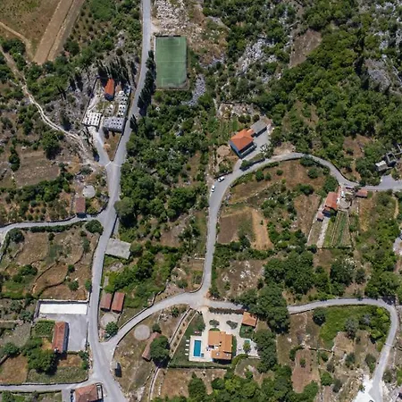 Olive By Guide Villa Kamenice