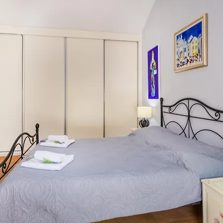 Olive By Guide Villa